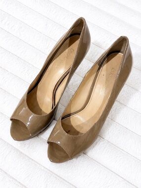 Enzo Angiolini Nude Patent Peep-Toe Pumps Size 10